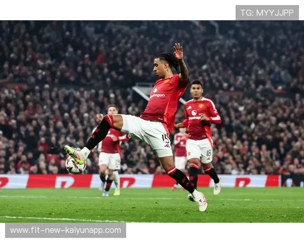 曼联下一阶段引援聚焦边路：释放锋线破坏力的关键策略